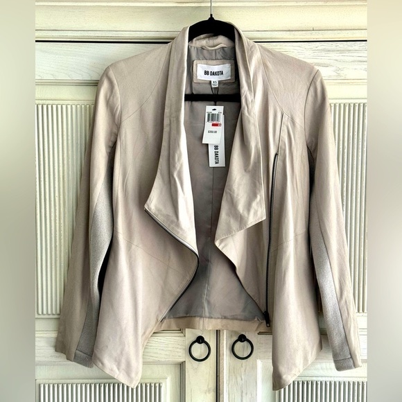 BB DAKOTA Womens Genuine Leather Waterfall Jacket in light beige, Size XS - Picture 1 of 11